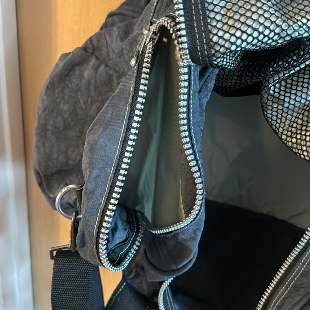 Kipling duffle bag - Picture 7 of 7